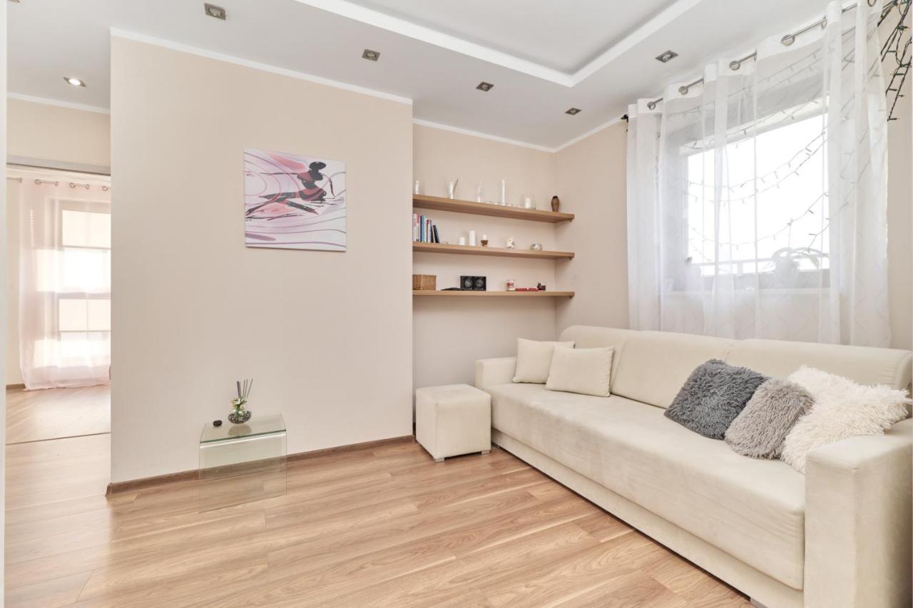 Apartment Wroclaw Krakowska With Balcony And Free Garage By Noclegi Renters Exteriör bild