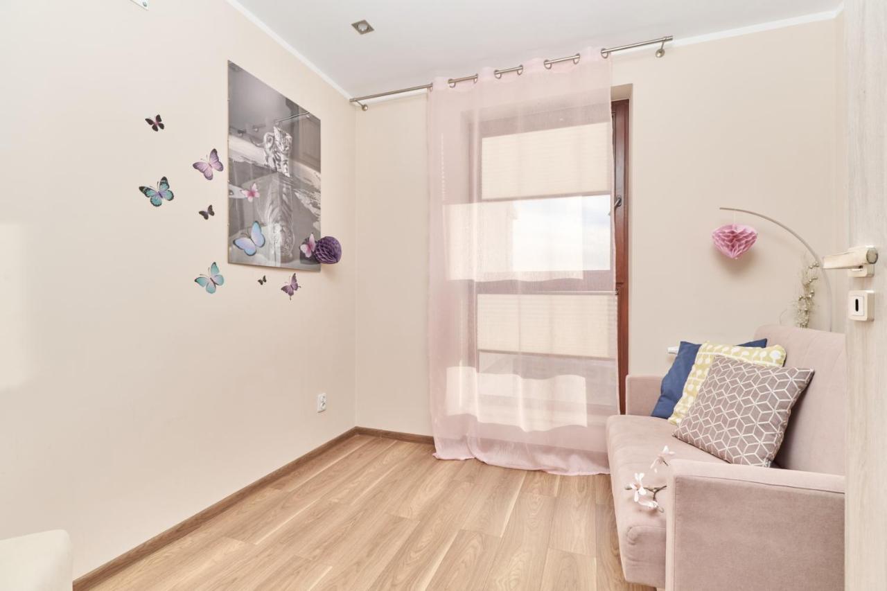 Apartment Wroclaw Krakowska With Balcony And Free Garage By Noclegi Renters Exteriör bild