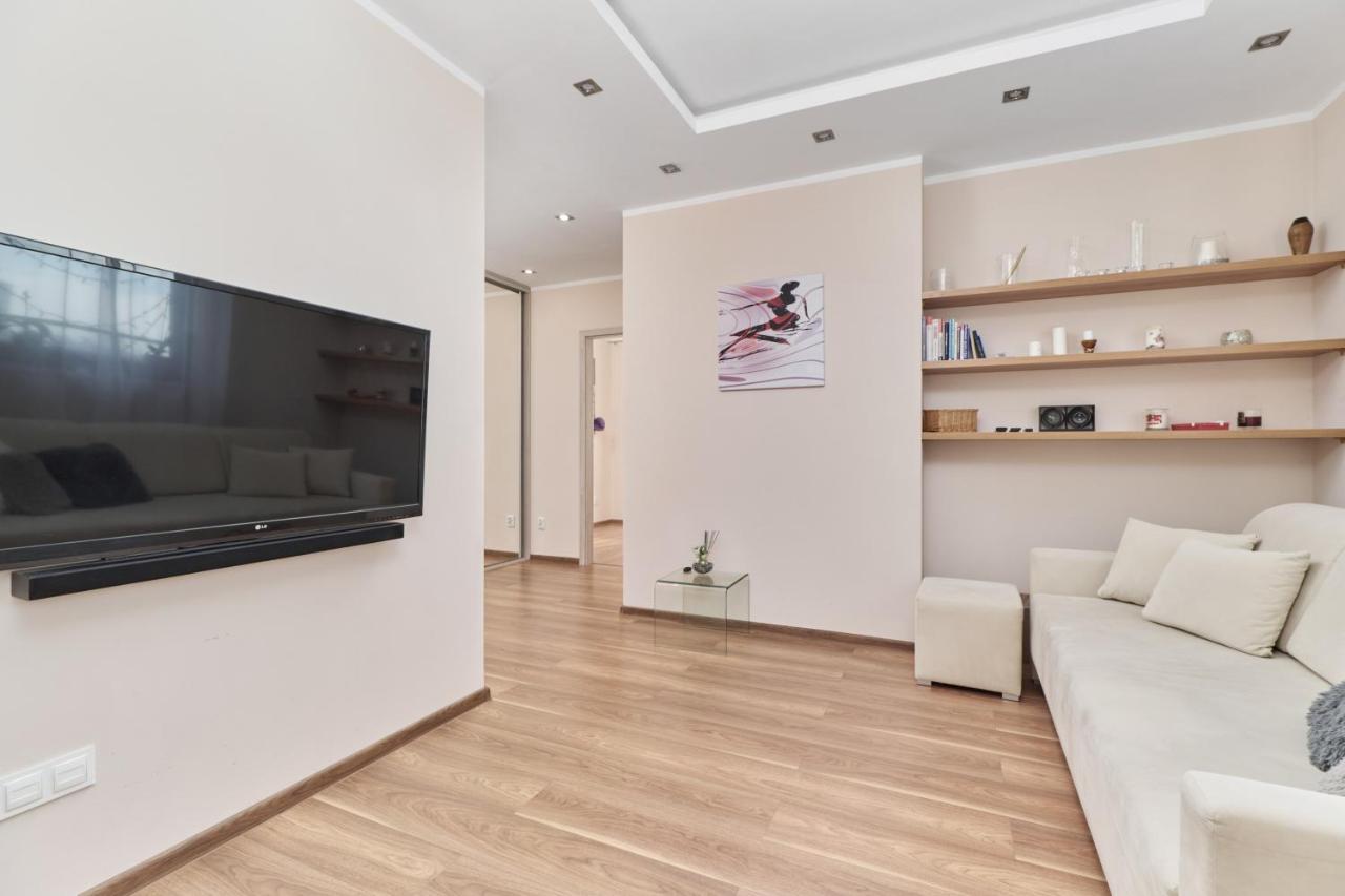 Apartment Wroclaw Krakowska With Balcony And Free Garage By Noclegi Renters Exteriör bild