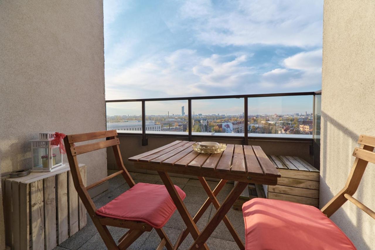 Apartment Wroclaw Krakowska With Balcony And Free Garage By Noclegi Renters Exteriör bild