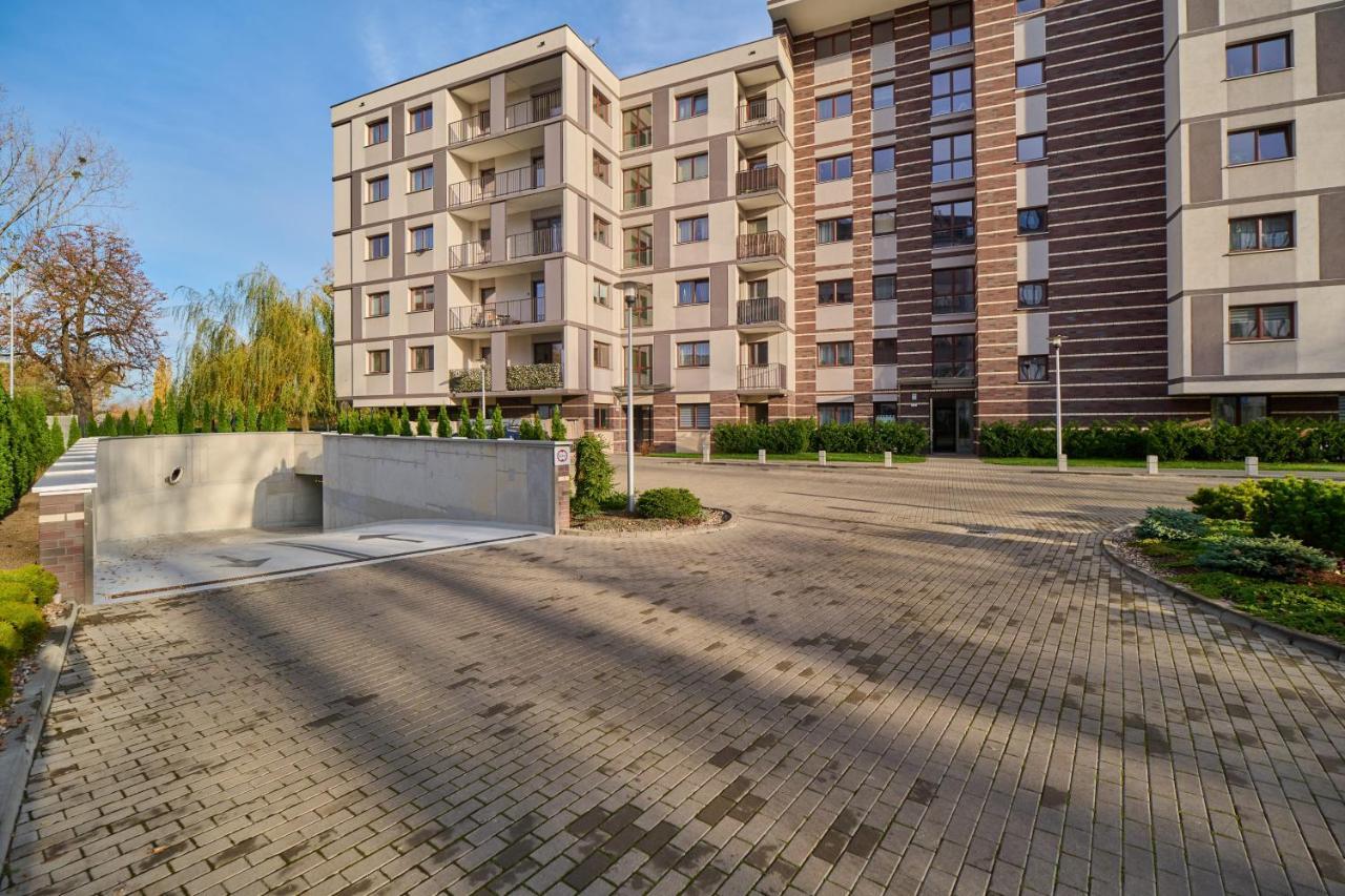 Apartment Wroclaw Krakowska With Balcony And Free Garage By Noclegi Renters Exteriör bild